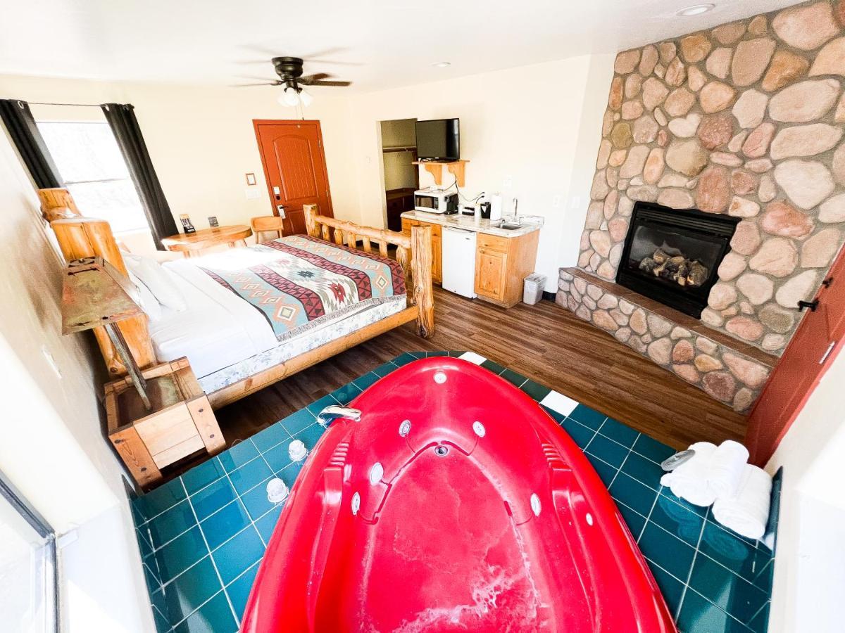 Creekside Lodge And Cabins Mayer Kültér fotó